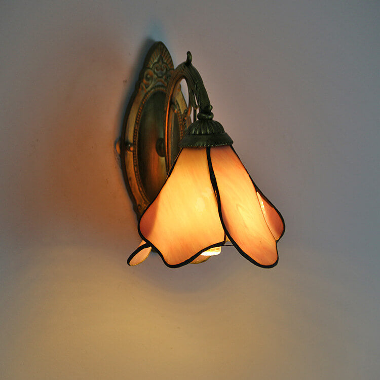 GleamPetals | Vintage Glasblüten-Leuchte im Tiffany-Stil