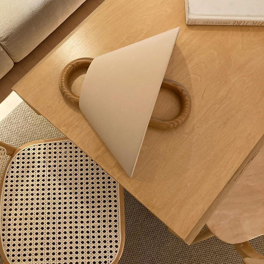 WoodCove | Halbkreis Wandleuchte aus Massivholz & Stoff