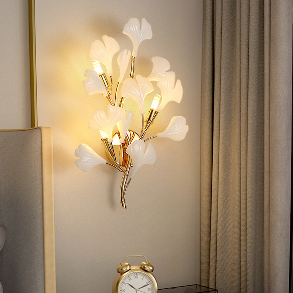 FloralGlow | Elegante florale Wandleuchte