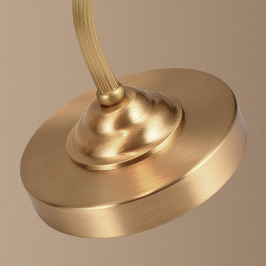 LumaFlora | Vintage Messing Glas Blütenblatt Schirm 1-Licht Tischlampe