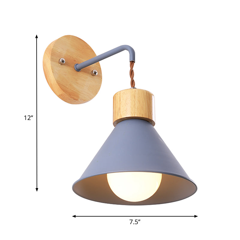 TimberLume | Wandlamp – De stijlvolle kegelvormige lamp met een houten kap