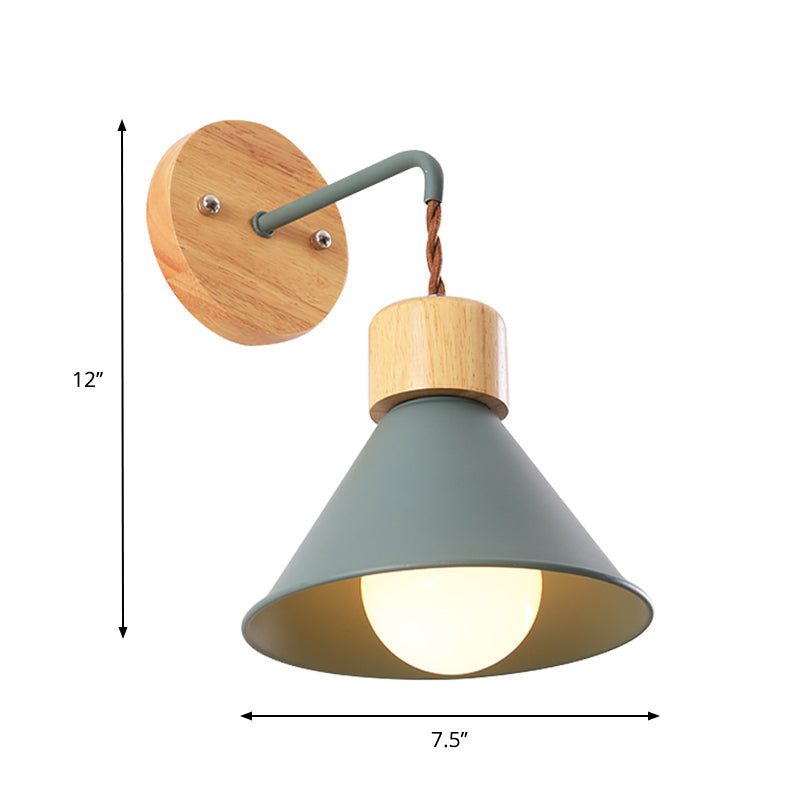 TimberLume | Wandlamp – De stijlvolle kegelvormige lamp met een houten kap