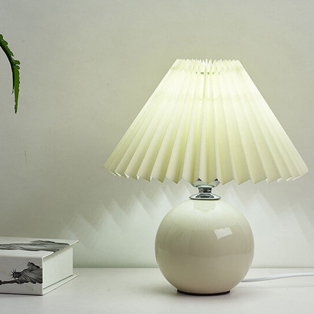 RetroFlair | Nordische Minimalistische Keramische Falten 1-Licht Tischlampe