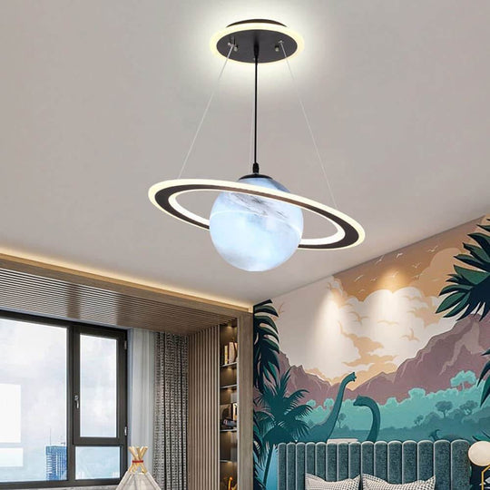 StarSphere | LED-Hängelampe im magischen Planeten-Design