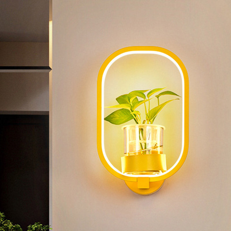 LivingLux | Wandleuchte – Industrieller Stil mit einer modernen ovalen Form