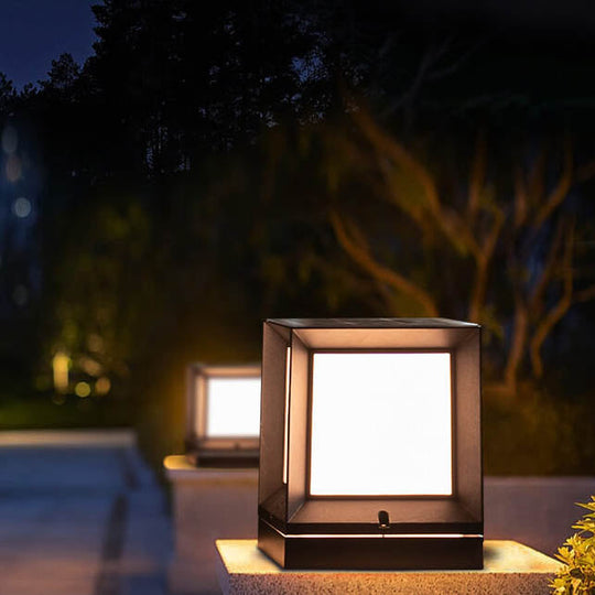 SolarBrick | Einfache quadratische LED Solar Außen wasserdichte Rasenzaunlampe