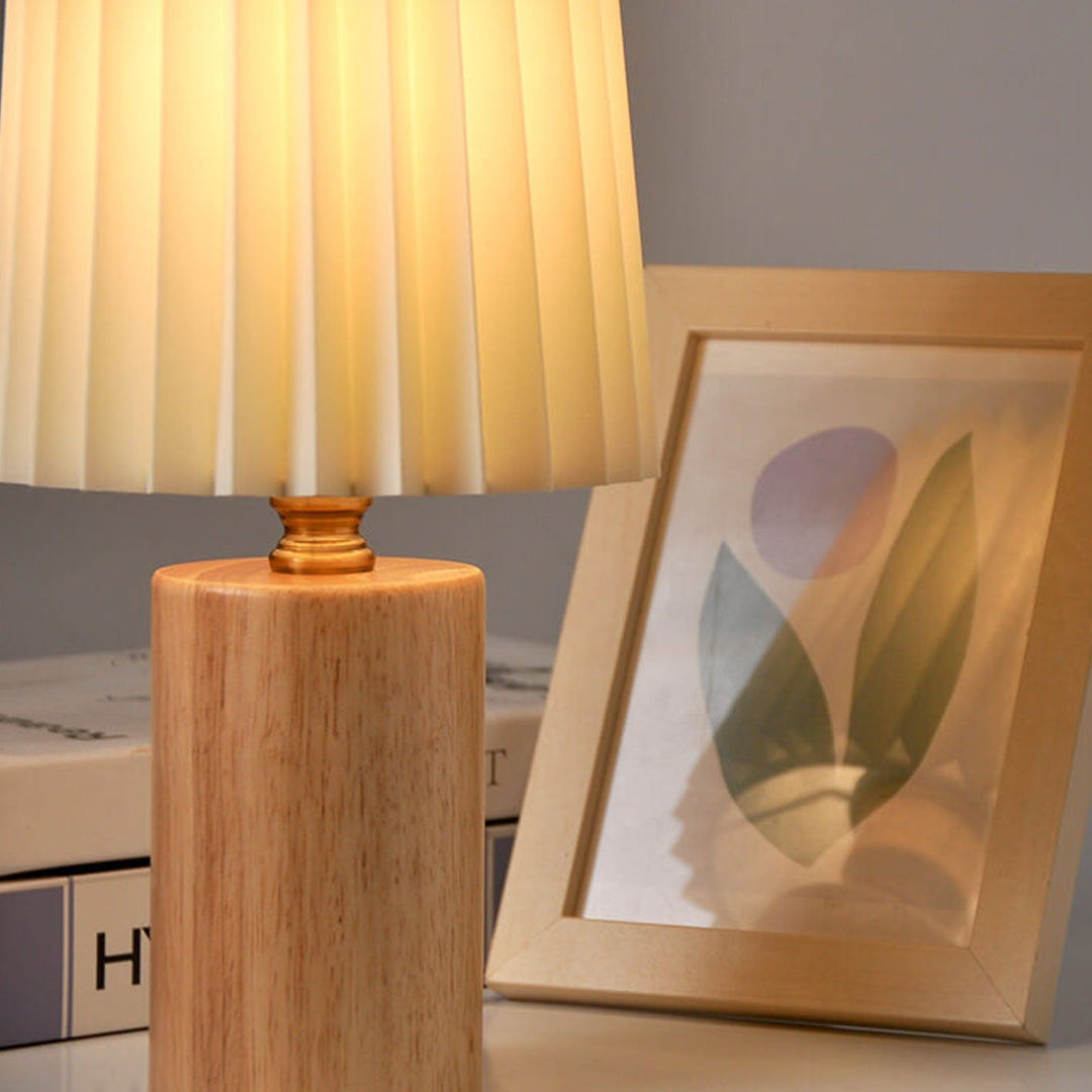 NamiShade | Vintage Korean plissierte Säule Massivholz Basis 1-Licht Tischlampe