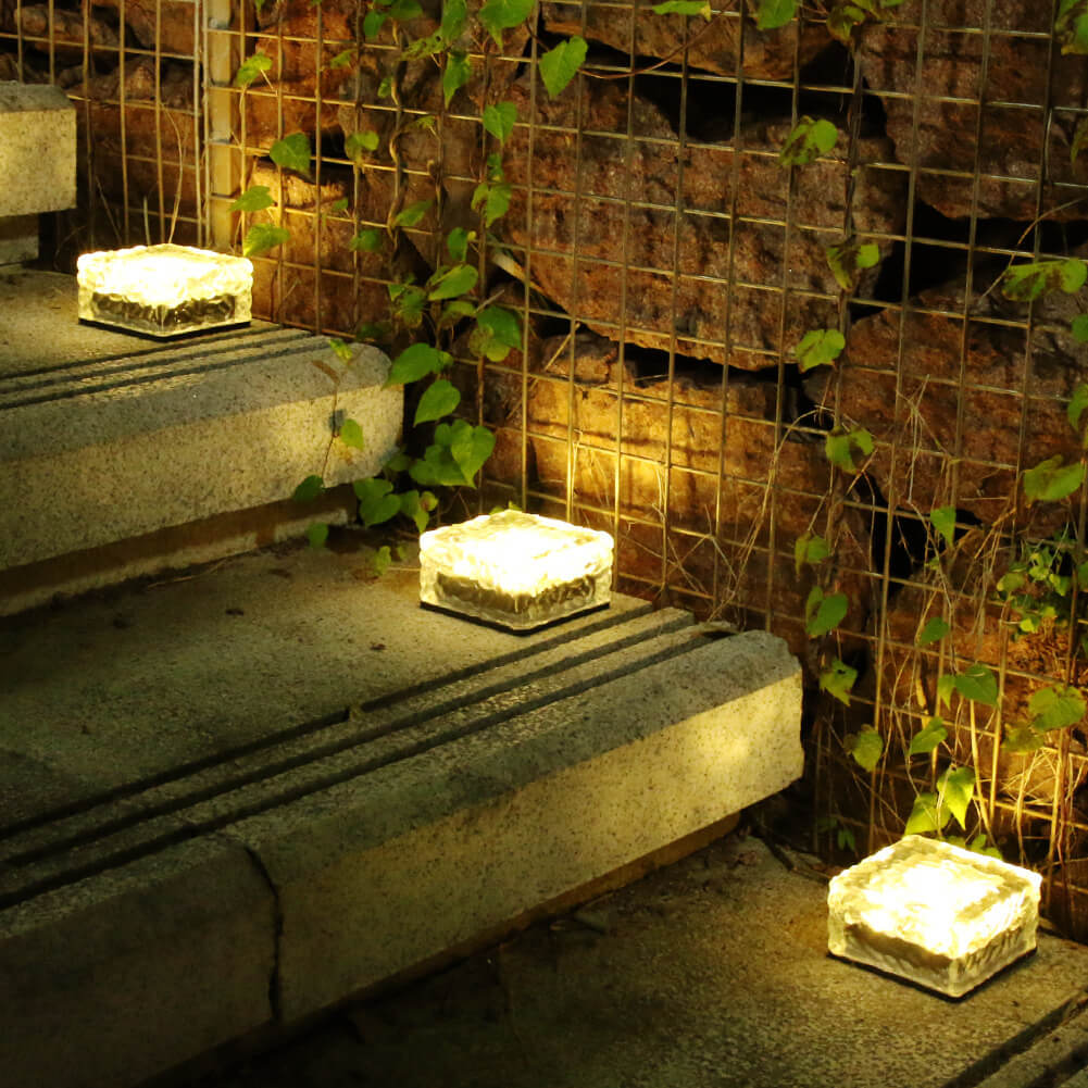 SparkTile | Dekoratives Solarlicht im Glasziegel-Look