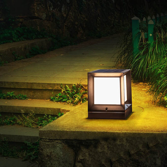 SolarBrick | Einfache quadratische LED Solar Außen wasserdichte Rasenzaunlampe