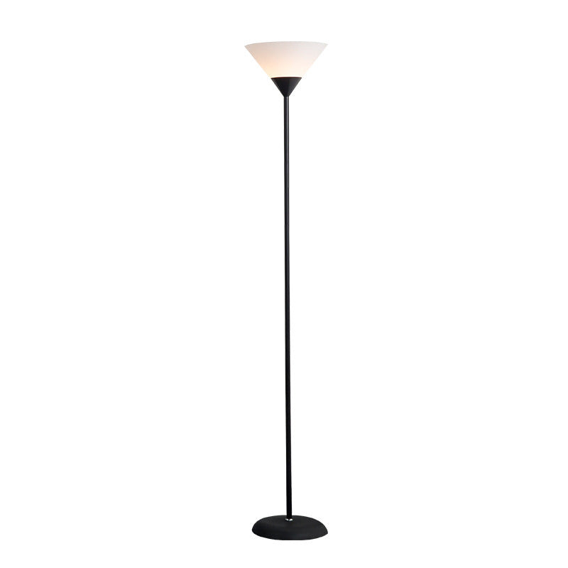 ConeLume | Kreative Minimalistische Kegel-Schirm 1-Licht Stehlampe