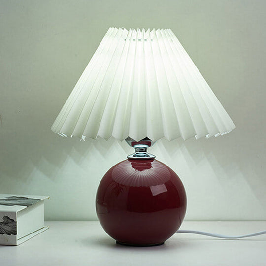 RetroFlair | Nordische Minimalistische Keramische Falten 1-Licht Tischlampe