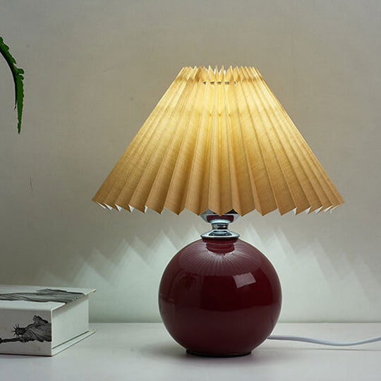 RetroFlair | Nordische Minimalistische Keramische Falten 1-Licht Tischlampe
