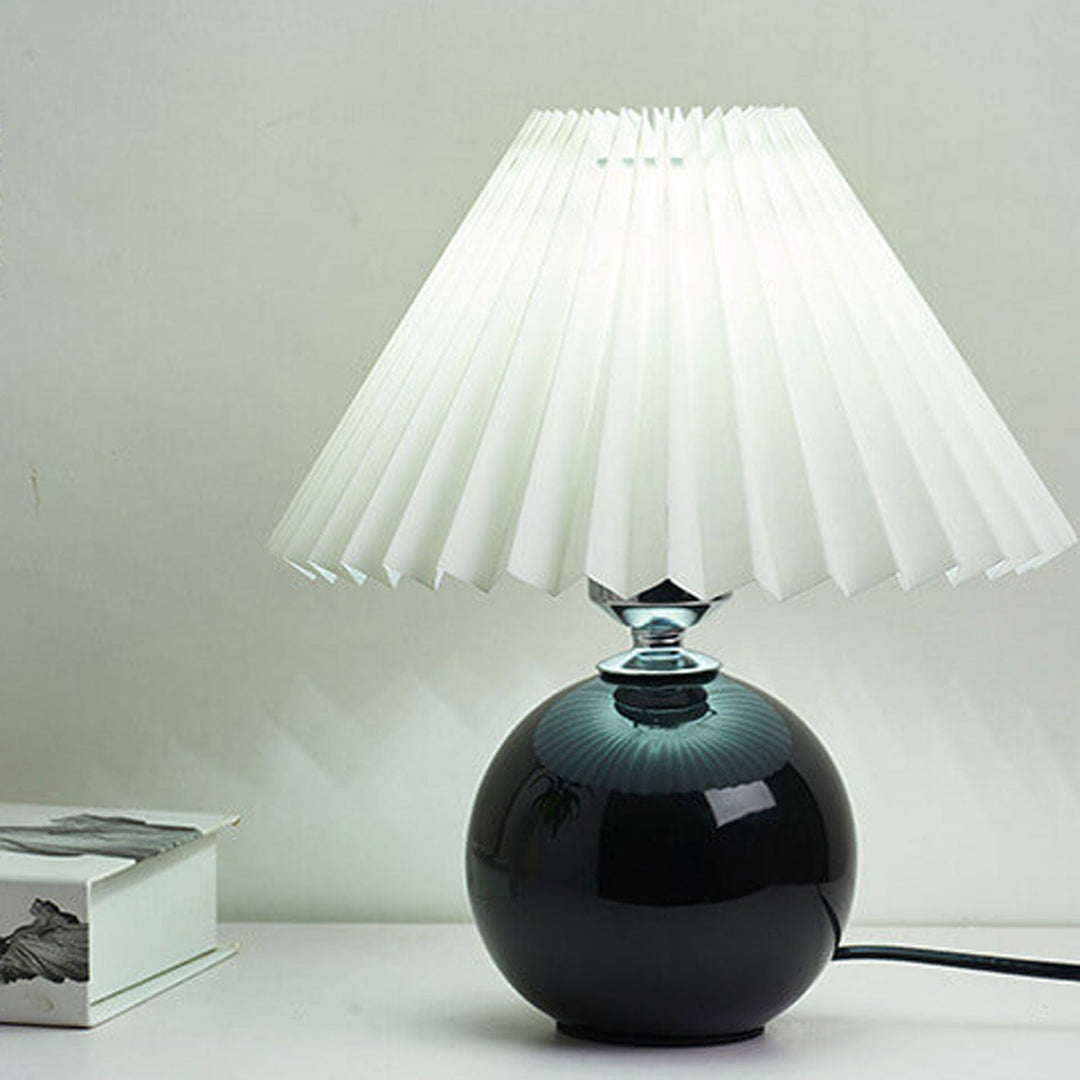 RetroFlair | Nordische Minimalistische Keramische Falten 1-Licht Tischlampe