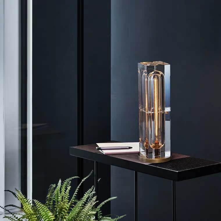 CrystalBloc | Geometrische Kristall-Tischlampe mit Stil