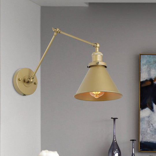 GoldLuxe | Wandleuchte – Industrieller Schwenkarm mit Goldenem Finish
