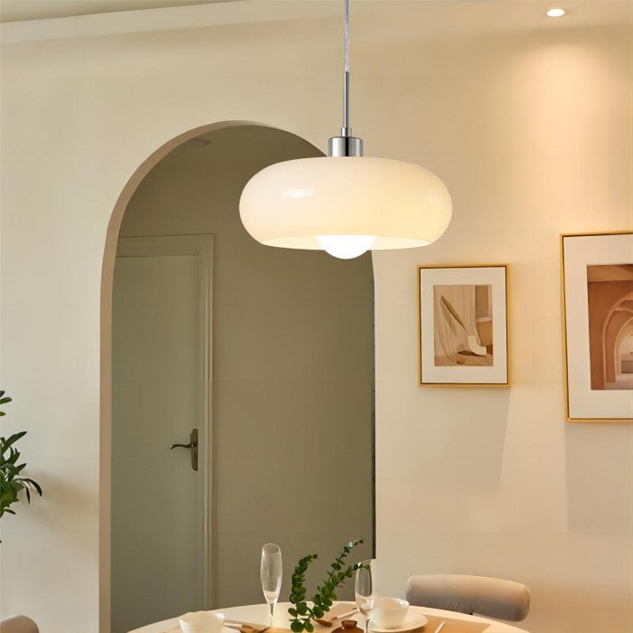 FormaGlow | Vintage Bauhaus Pendelleuchte mit modelliertem Glasschirm