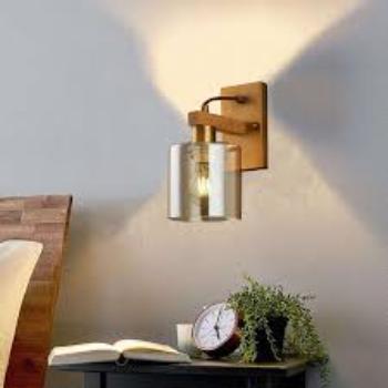 AmberBeam | Wandleuchte aus warmem Holz und Glas3