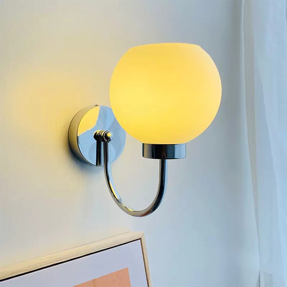 AuraBall | Elegante kugelförmige Wandleuchte2