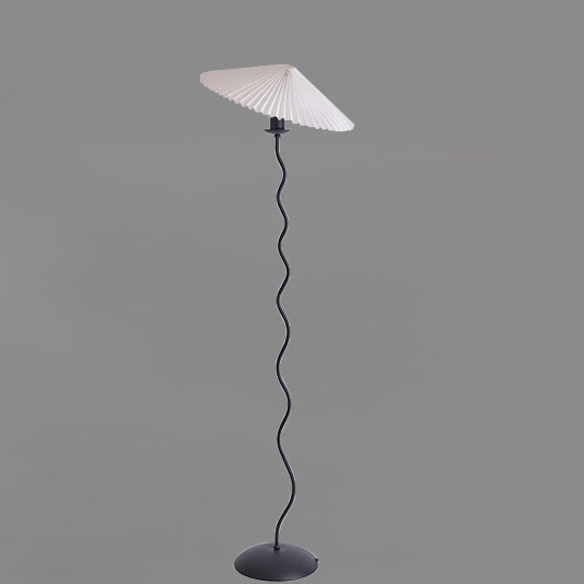 KasaGlow | Traditionelle japanische Stoff-Eisen-Regenschirm 1-Licht Stehlampe