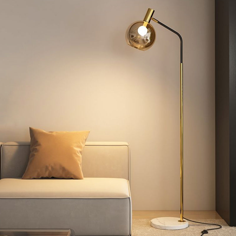 GlasLumo | Nordische Stehlampe mit verstellbarem Glaskopf