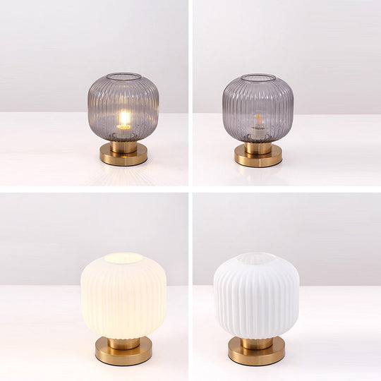 StripeGlow | Skandinavische Glas-Zylinderlampe fürs Schlafzimmer