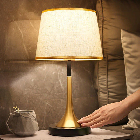 VelvetRay | Dimmbares Retro-Design mit Touchsensor