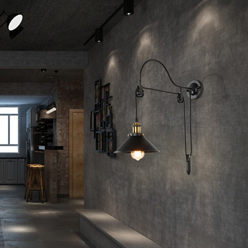 UrbanPulley | Verstellbare Leuchte im Industrie-Stil