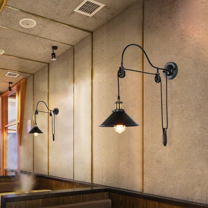 UrbanPulley | Verstellbare Leuchte im Industrie-Stil