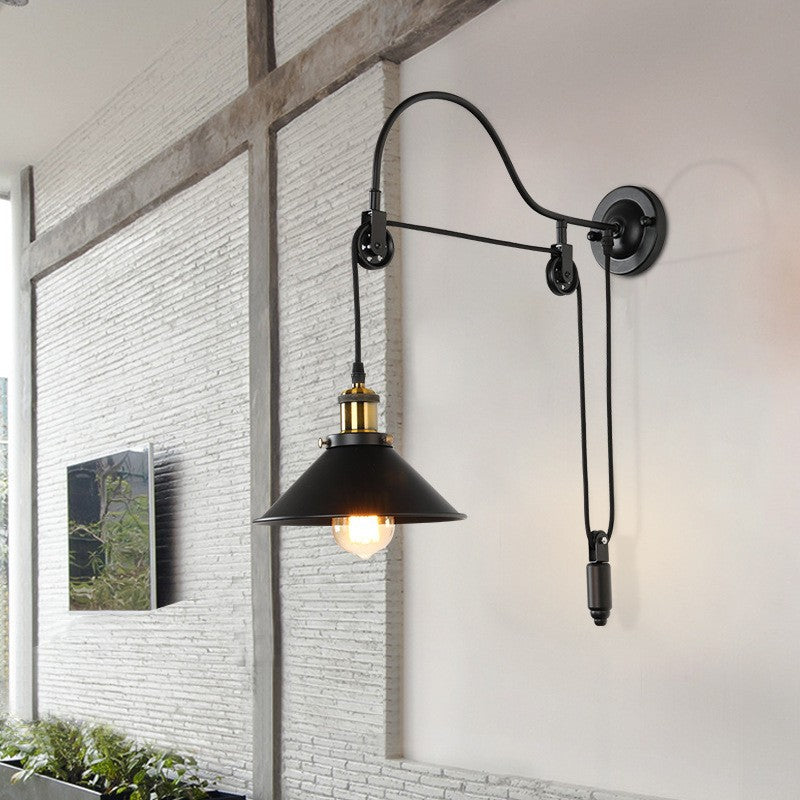 UrbanPulley | Verstellbare Leuchte im Industrie-Stil