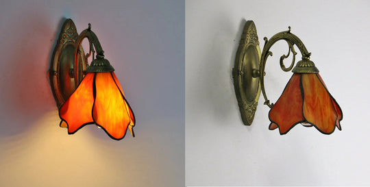 GleamPetals | Vintage Glasblüten-Leuchte im Tiffany-Stil