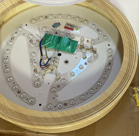 SereniWood | Dimmbares Holzdesign-Licht mit 3600lm Power