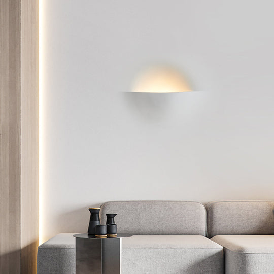 BrightFold | Elegante gebogene Wandleuchte2