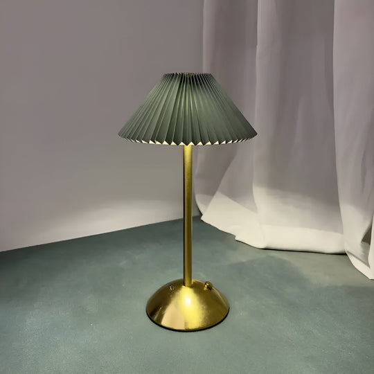 BrightGlow | Elegante & Kabellose Tischlampe5