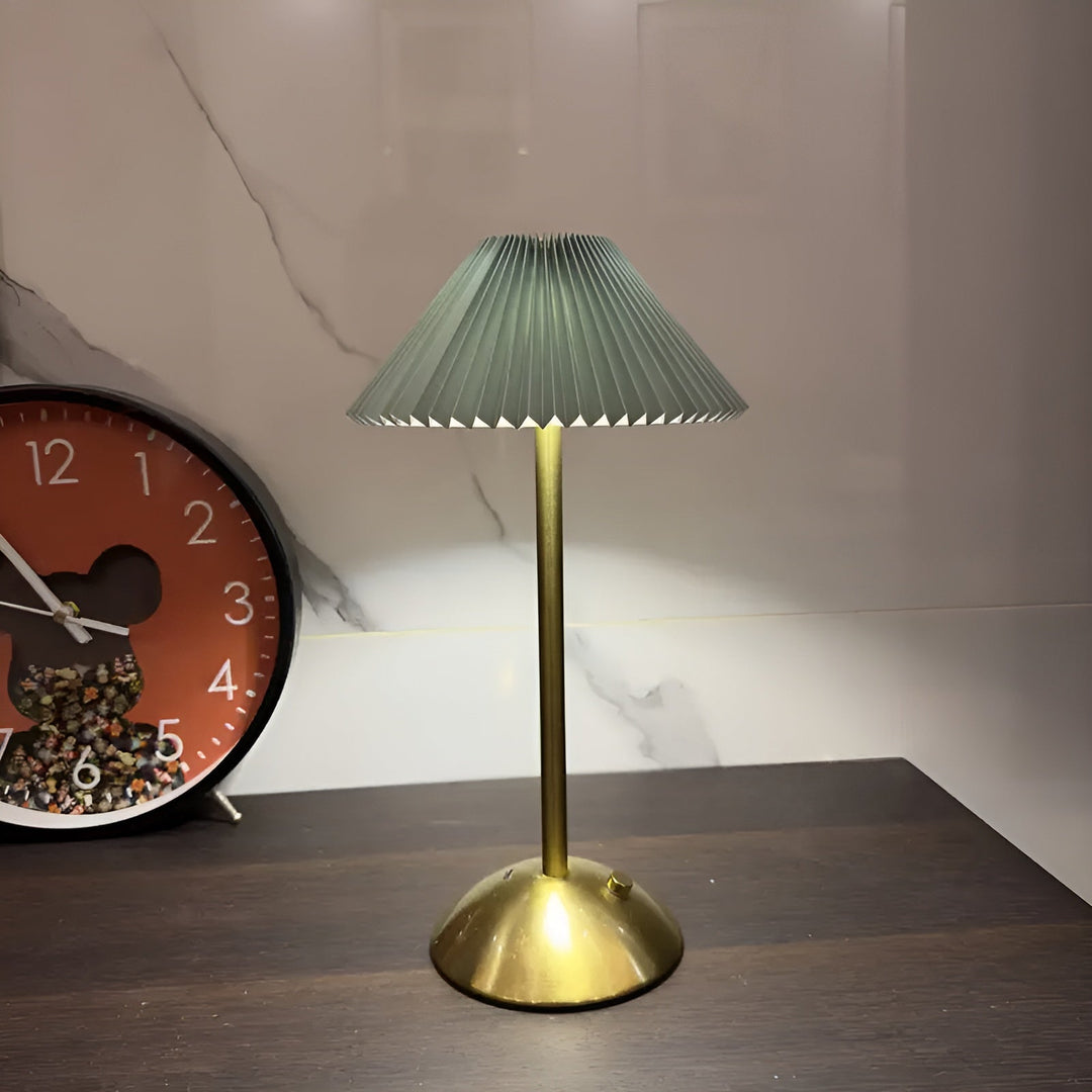 BrightGlow | Elegante & Kabellose Tischlampe6