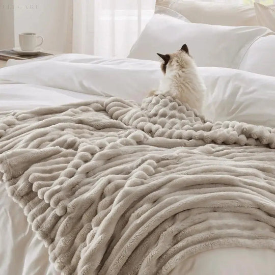 ComfortCuddle | Flauschige & Gemütliche Fleece-Decke1