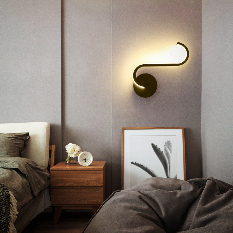 CrescentGlow | Stilvolle LED-Wandleuchte1