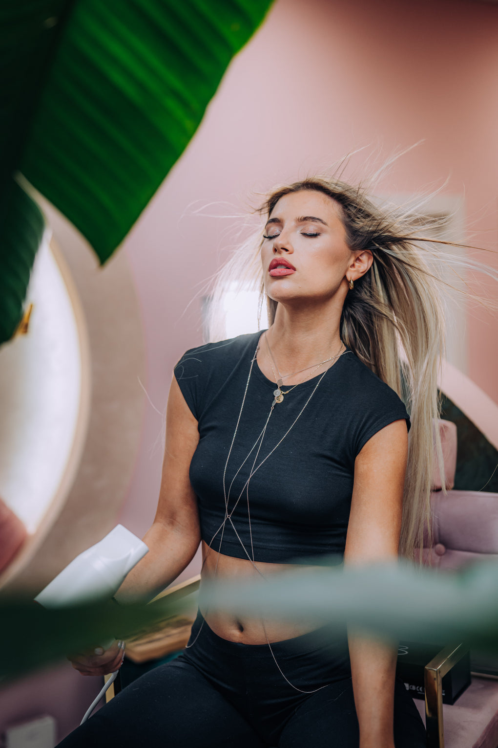 StyleDry | Schnelltrocknender Haartrockner mit Diffusor für glatte, definierte Locken