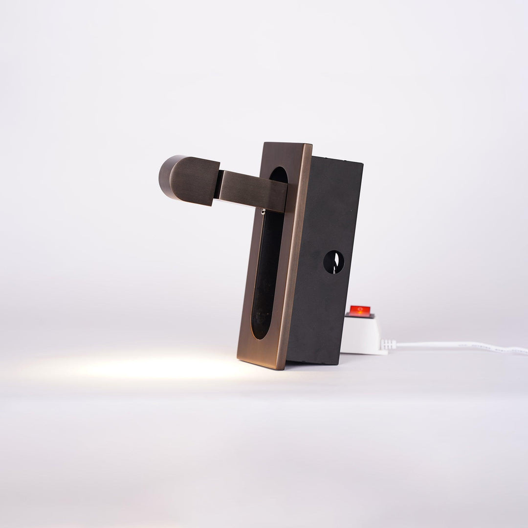GlowPoint | Moderne Nachttischlampe – LED-Licht mit Schalter