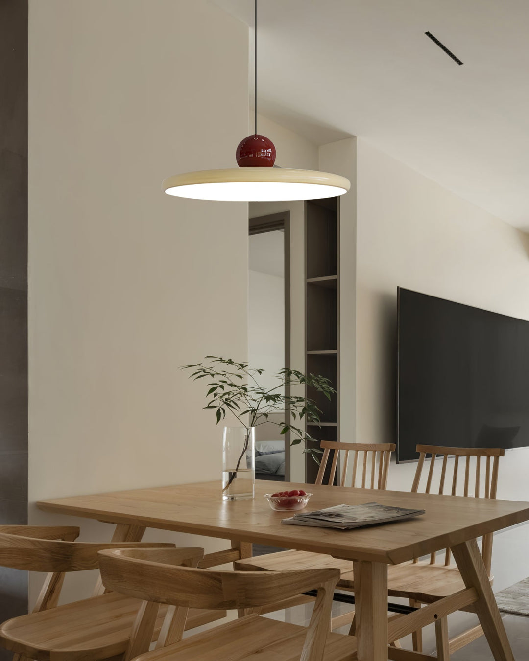 GlowVance | Schwebende Eleganz in sanftem Licht