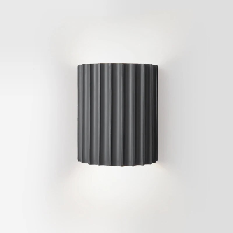 GleamEdge | Künstlerisches LED-Glühen & stilvolle Kunstharz-Wandleuchte5