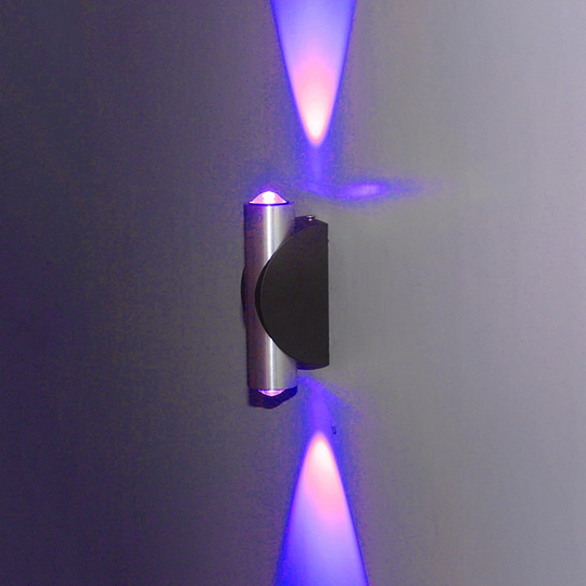 GlowBeam | Doppelt strahlende LED-Wandleuchte6