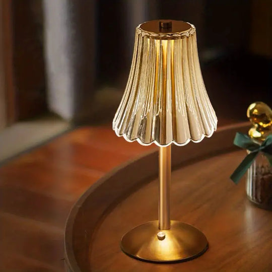 GlowHarmony | Elegante & Trendige Kristall-Tischlampe3