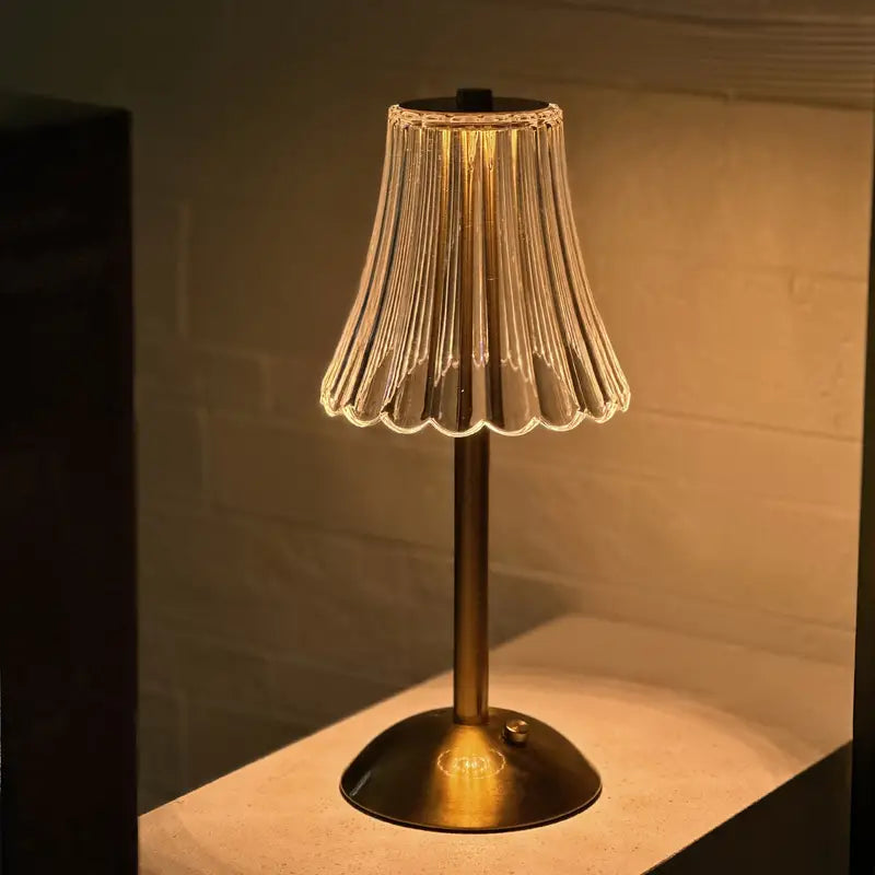 GlowHarmony | Elegante & Trendige Kristall-Tischlampe4
