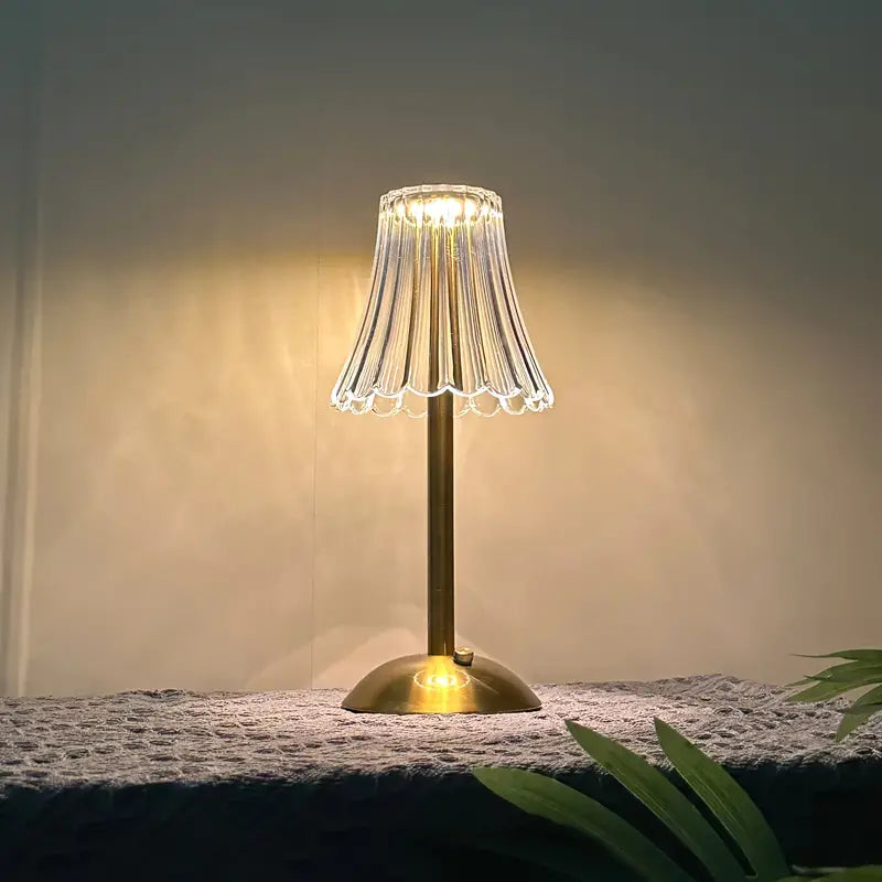 GlowHarmony | Elegante & Trendige Kristall-Tischlampe5