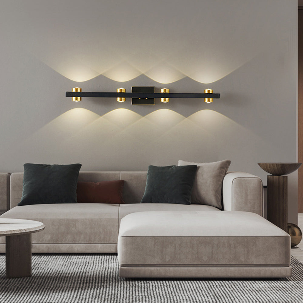 GoldWave | Elegante goldene Akzent-Wandleuchte4