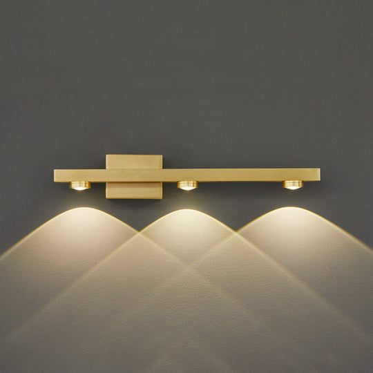 GoldWave | Elegante goldene Akzent-Wandleuchte8