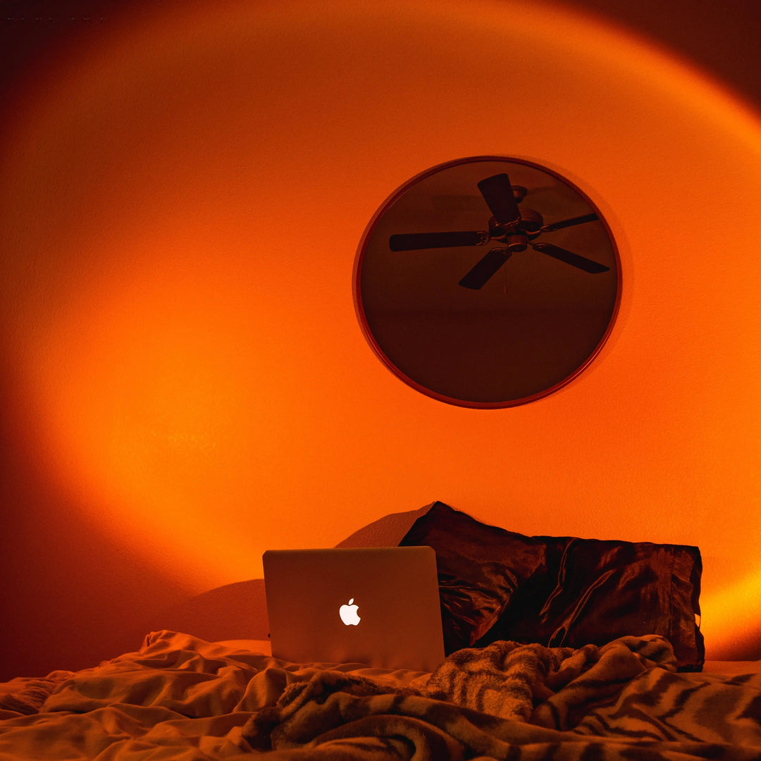 GoldenGleam | LED Sonnenuntergangslicht Projektionslampe4