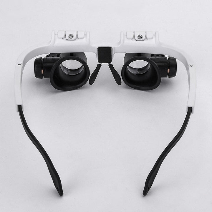 OptiSight | HD Lesebrille mit LED-Beleuchtung und wechselbaren Gläsern