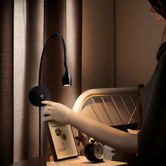 FlexoGlow | Leselampe – Verstellbarer Winkel für optimalen Komfort
