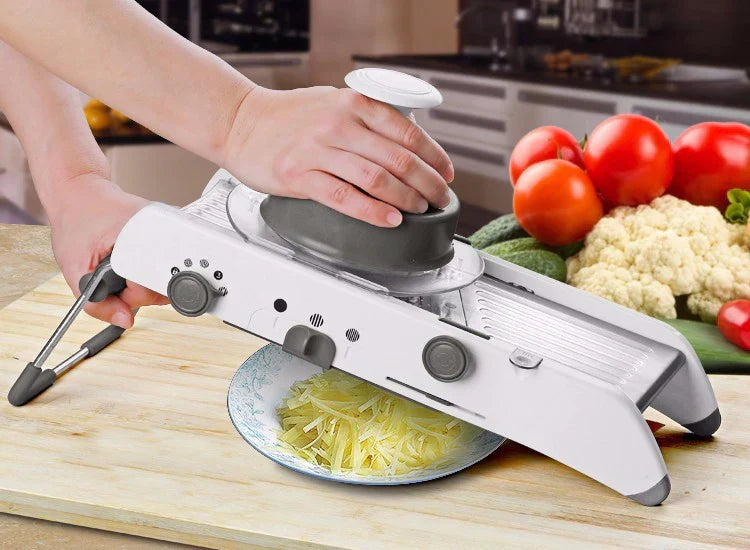 KitchenMaster | Schneller, Präziser und Sicherer Gemüsehobel